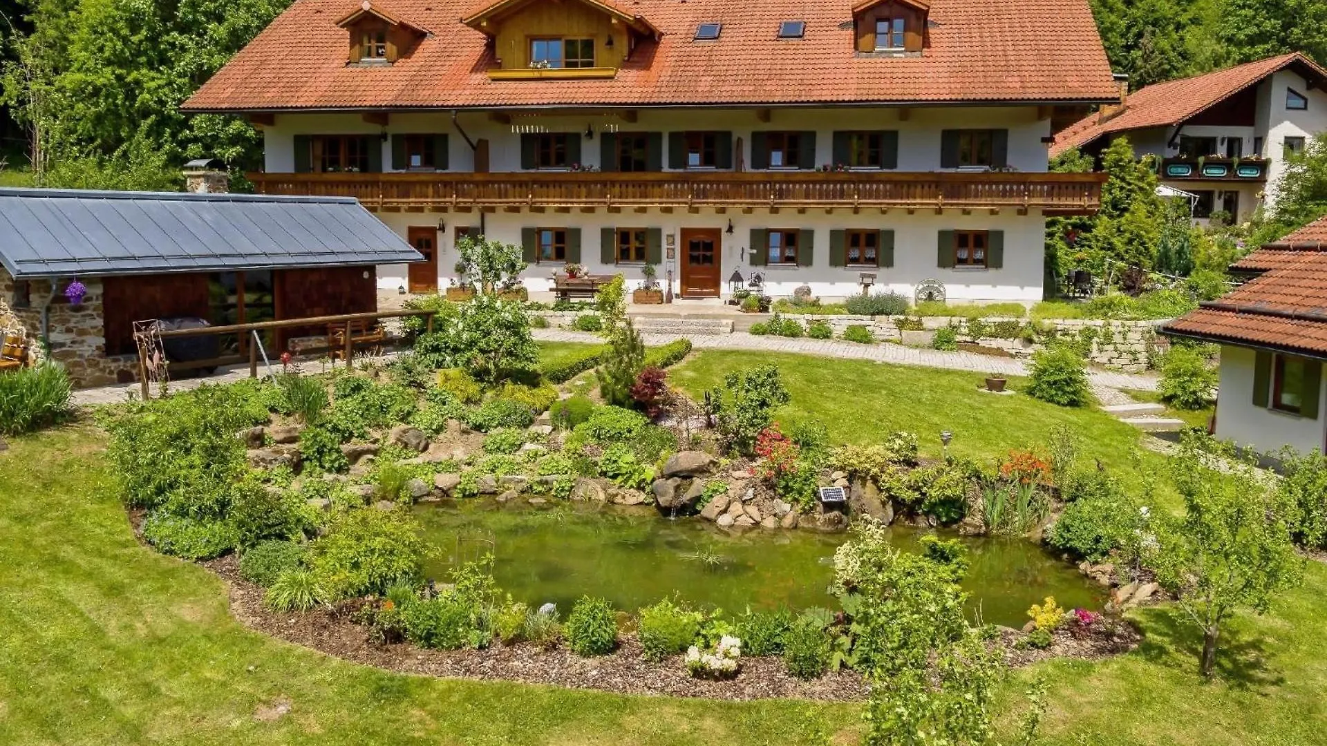 Grosszuegige Ferienwohnung Mit Suedbalkon Spiegelau