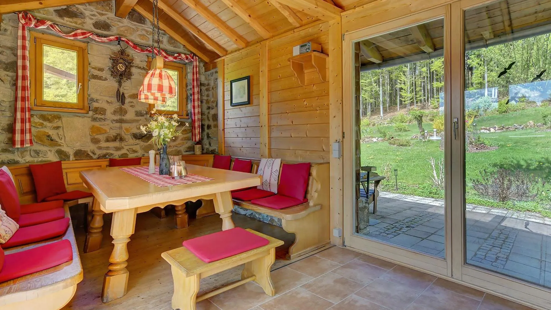 Grosszuegige Ferienwohnung Mit Suedbalkon Spiegelau Apartment